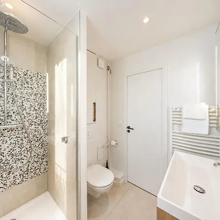 Loft With Terrace Jacuzzi & Lift Near Invalides