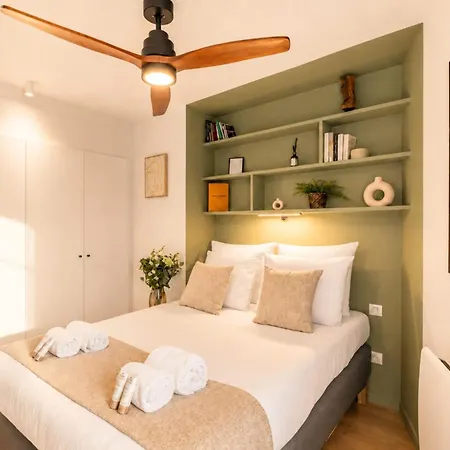 Appartement Loft With Terrace Jacuzzi & Lift Near Invalides